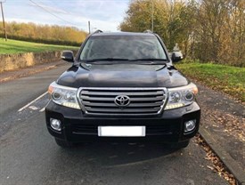 Toyota Land Cruiser V8